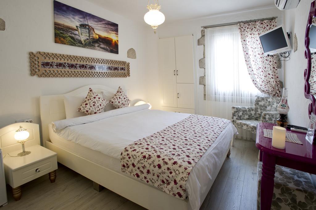 Lodos Butik Hotel Алачати Экстерьер фото